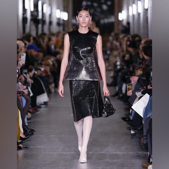 Like new TORY BURCH Angle Croc Embossed Midi Skirt $1,198 - Picture 7 of 13